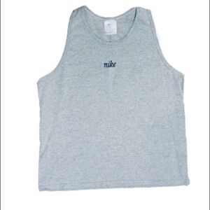 Girls Nike tank top size XL